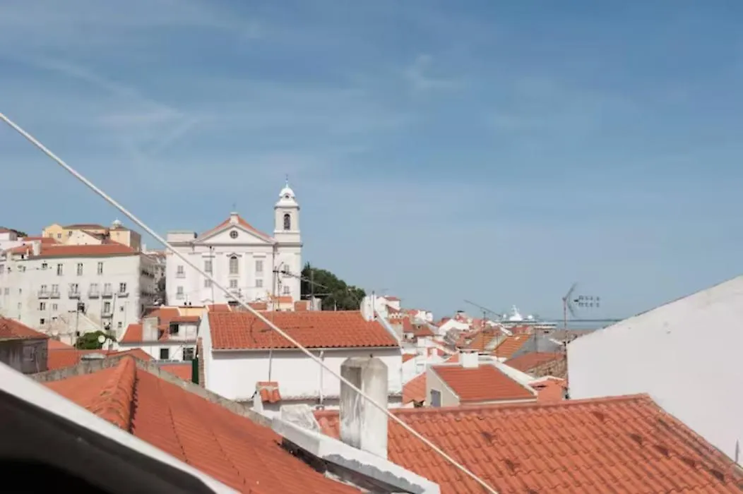 Sao Miguel Apartments Лиссабон